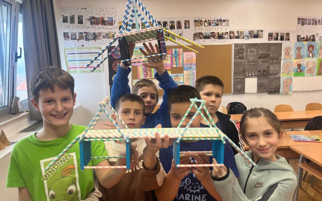 Mostovi koji spajaju – STEM radionica izrade mosta od slamki