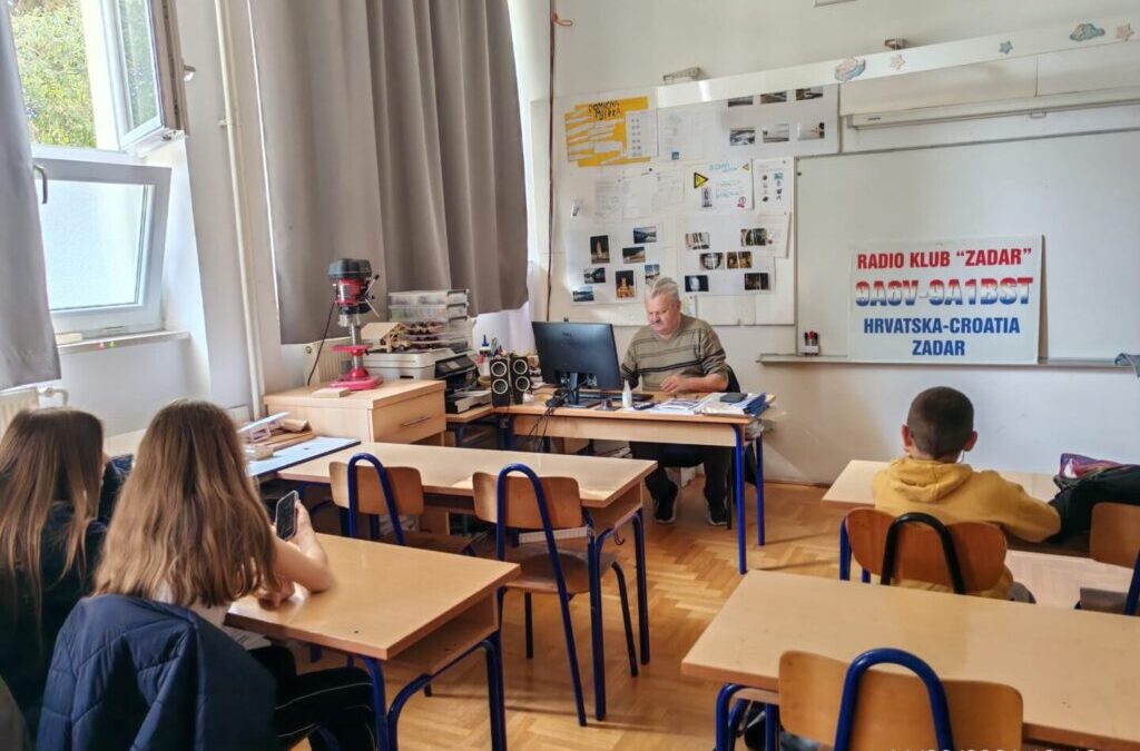 Učenici započeli s aktivnostima radioamaterizma
