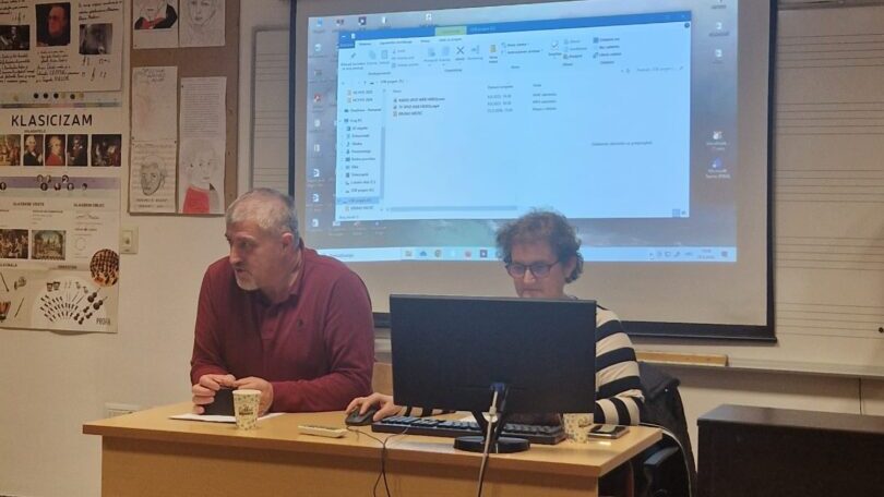 Predavanje policijskih službenika na Vijeću roditelja