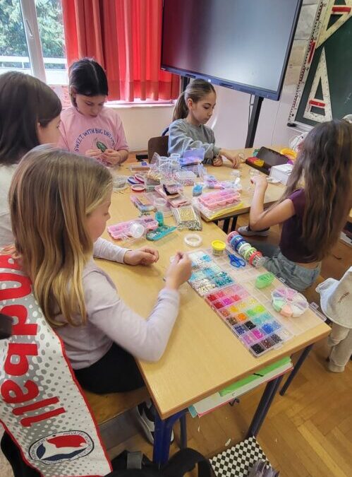 Ususret Uskrsu uz humanitarnu akciju „Djeca djeci“